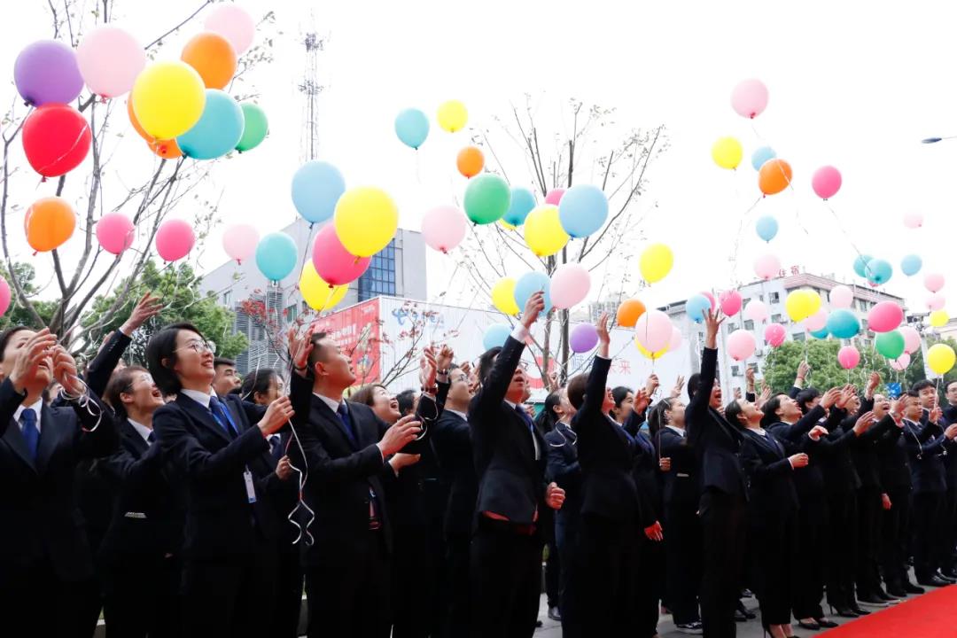 郴州錦馬置業(yè)有限公司,天一房產(chǎn)銷售,五嶺新天地樓盤銷售,錦馬時(shí)代中心房產(chǎn)銷售,酒店經(jīng)營(yíng)管理哪里好